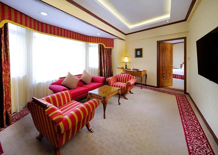 Lisboa Hotel 5*