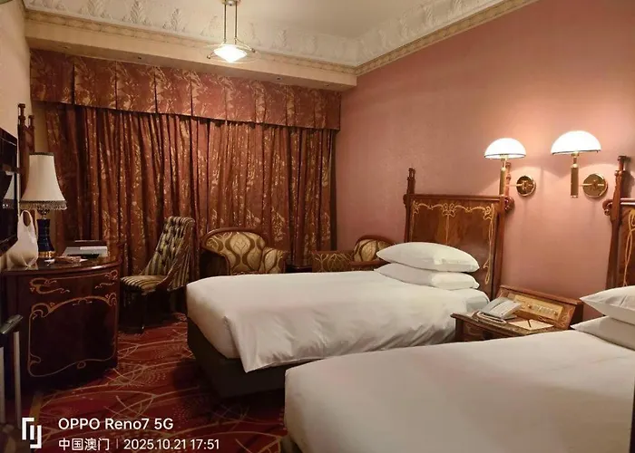 Lisboa Hotel 5*